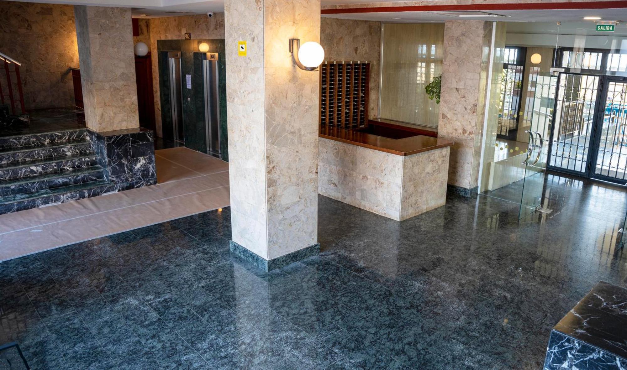 Las Palmeras 15D Apartment Benidorm Luaran gambar